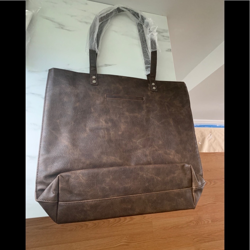 31 all around tote bag